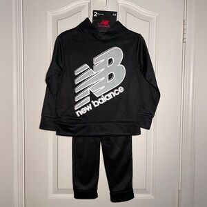 New Balance Kids 2-Piece Set, Hoodie & Pants, Size 5/6